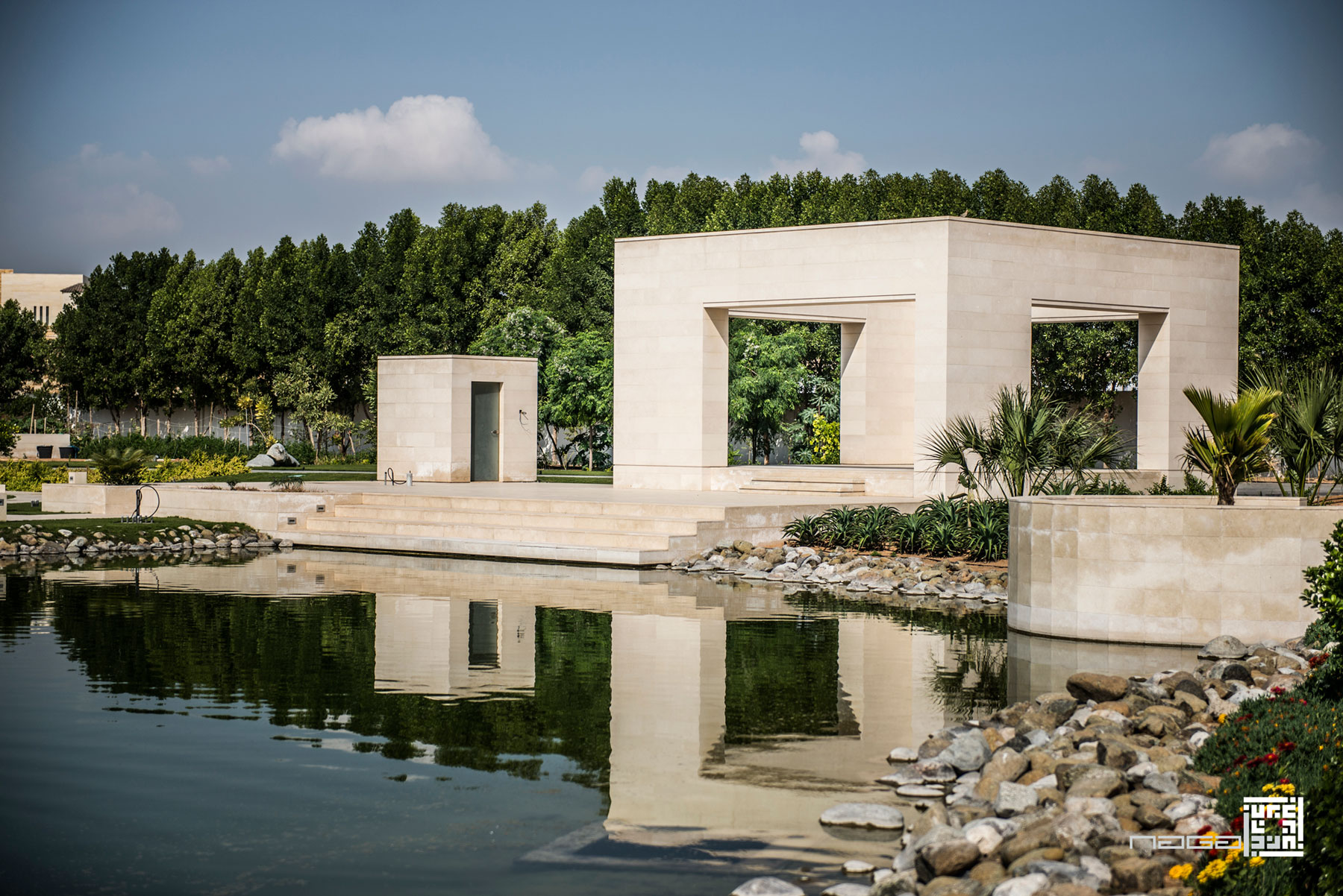 A Stunning Contemporary Villa with Amazing Panoramic Views in Dubai by NAGA Architects (4)