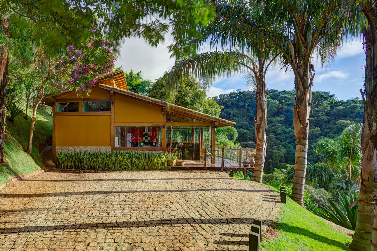 A Stunning Country Contemporary Home with Elegant Interior Atmosphere in São Sebastião by Ana Cristina Faria & Maria Flávia Melo (2)