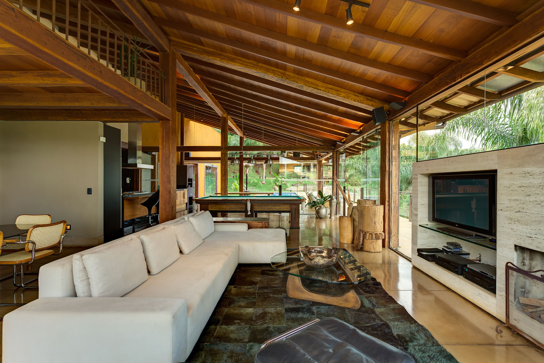 A Stunning Country Contemporary Home with Elegant Interior Atmosphere in São Sebastião by Ana Cristina Faria & Maria Flávia Melo (7)