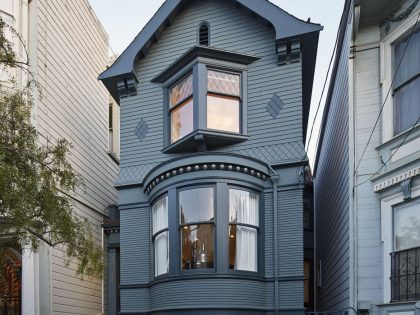 A Stunning House with Two Faces Made of Recycled Plastic and Massive Glass Walls in San Francisco by Kennerly Architecture & Planning (5)