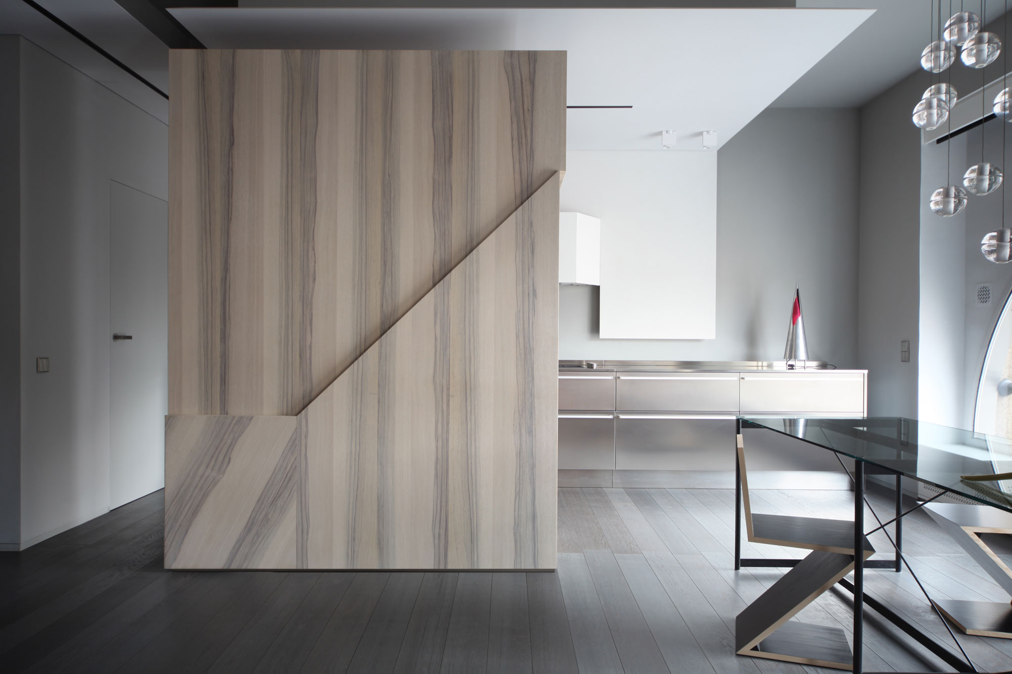 A Stunning Mezzanine Apartment with Unconventional and Spectacular Views in Turin, Italy by UdA (6)