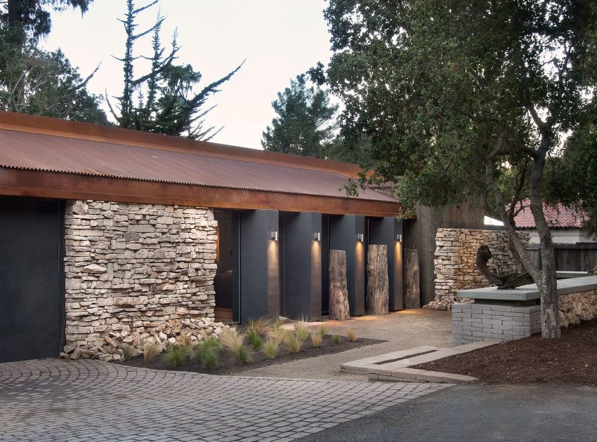 A Stunning Mid-Century Home with Beautiful and Contemporary Indoor-Outdoor in Pebble Beach by Conrad Design Group (1)