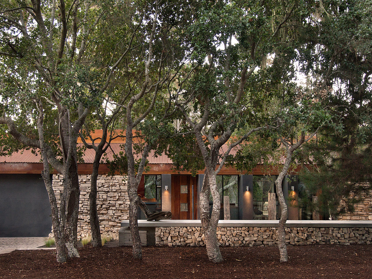 A Stunning Mid-Century Home with Beautiful and Contemporary Indoor-Outdoor in Pebble Beach by Conrad Design Group (3)
