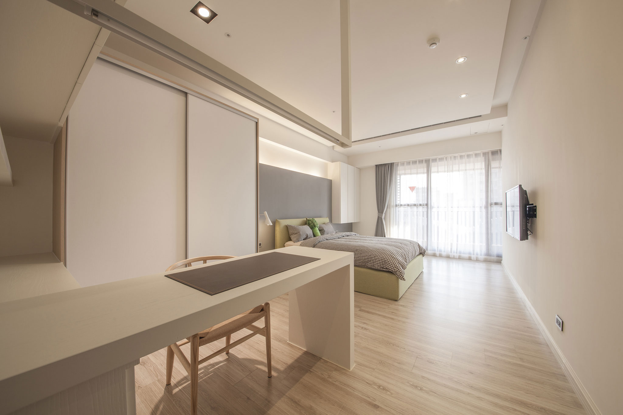 A Stunning Modern Minimalist Loft with Comfortable Interiors in Gushan District by Oliver Interior Design (23)