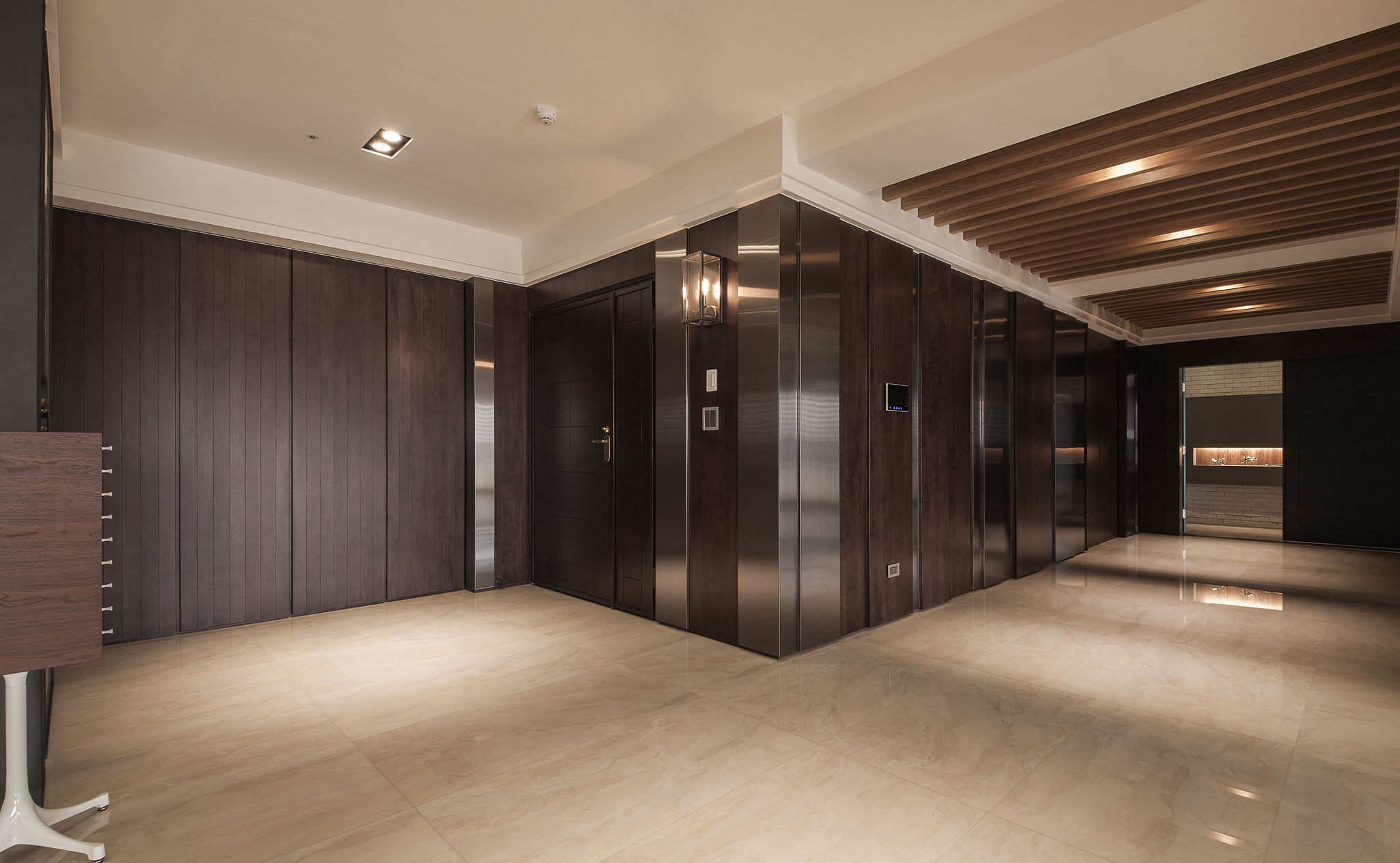 A Stunning Modern Minimalist Loft with Comfortable Interiors in Gushan District by Oliver Interior Design (5)