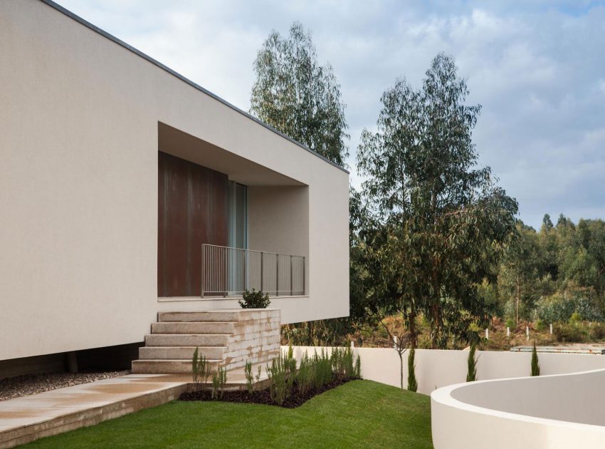 A Stunning Modern Rectangular House with a Splendid Architecture in Oporto, Portugal by Graciana Oliveira (6)