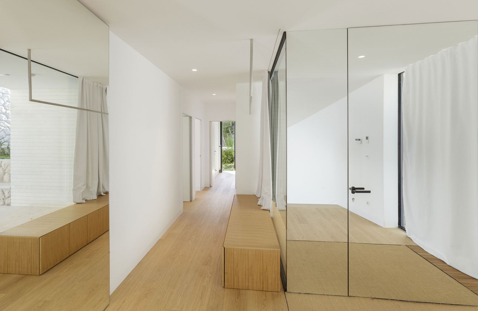 A Stunning Modern Waterfront House with Floor to Ceiling Windows in Lozica, Croatia by 3LHD (11)