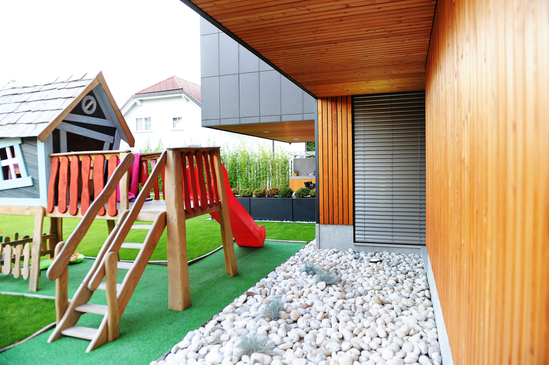 A Stunning Rectangular-Shaped House with Splendid and Neutral Interiors in Ljubljana, Slovenia by Primož Novak & Demšar arhitekti d.o.o (10)