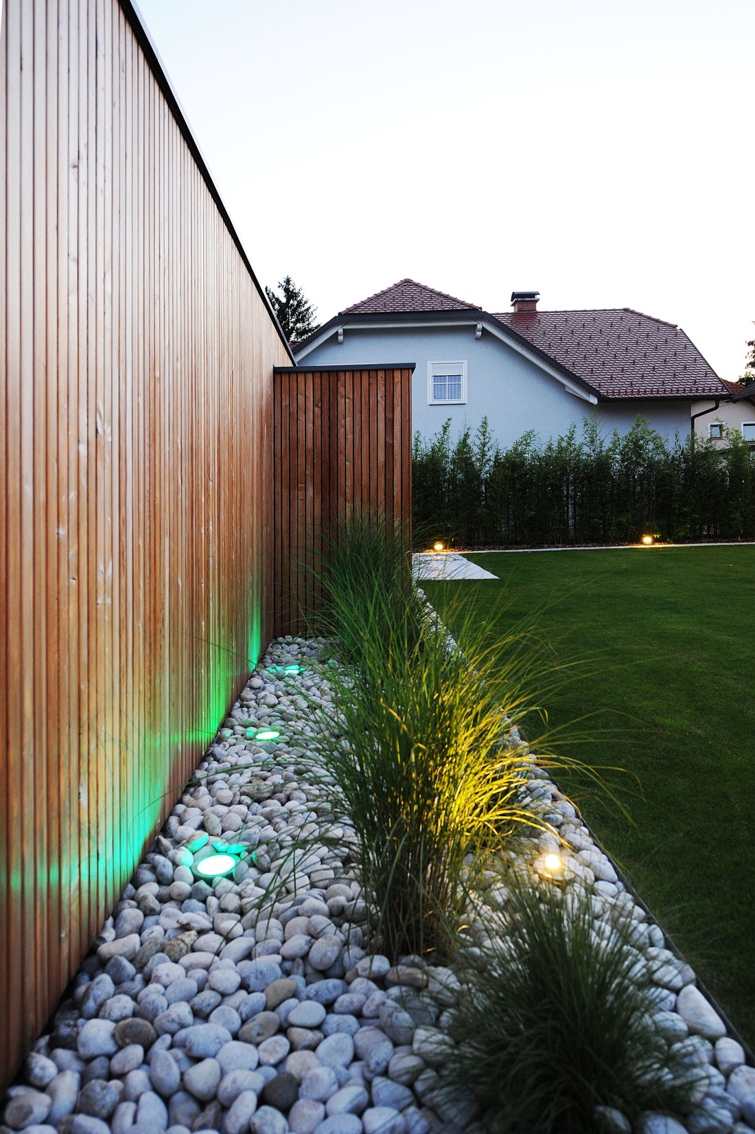 A Stunning Rectangular-Shaped House with Splendid and Neutral Interiors in Ljubljana, Slovenia by Primož Novak & Demšar arhitekti d.o.o (11)