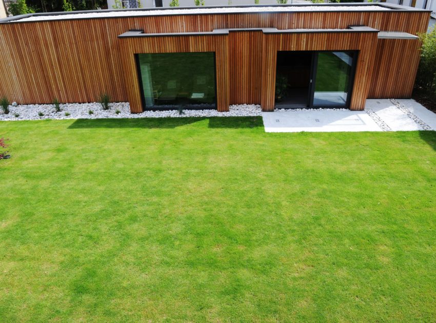 A Stunning Rectangular-Shaped House with Splendid and Neutral Interiors in Ljubljana, Slovenia by Primož Novak & Demšar arhitekti d.o.o (16)