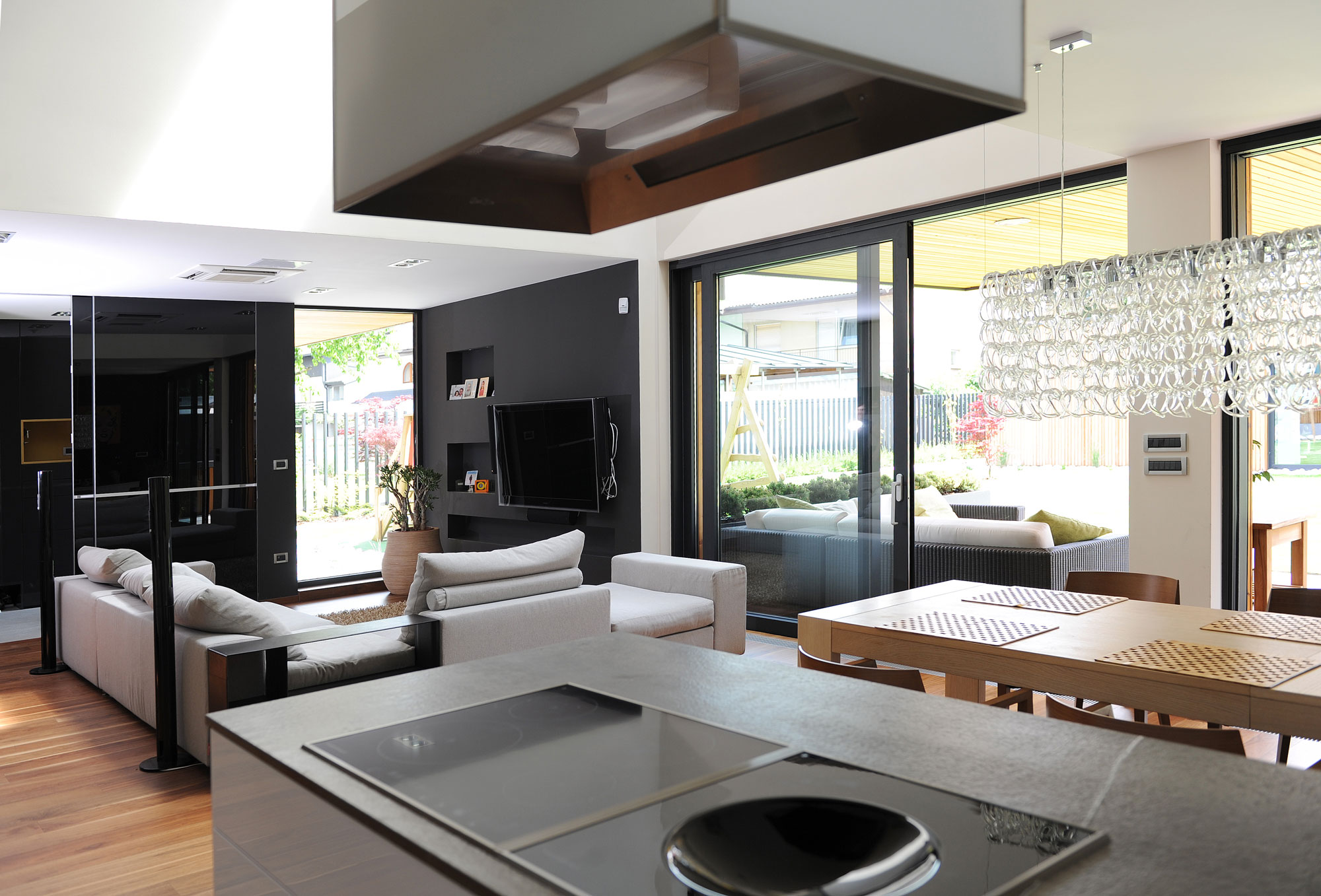 A Stunning Rectangular-Shaped House with Splendid and Neutral Interiors in Ljubljana, Slovenia by Primož Novak & Demšar arhitekti d.o.o (34)