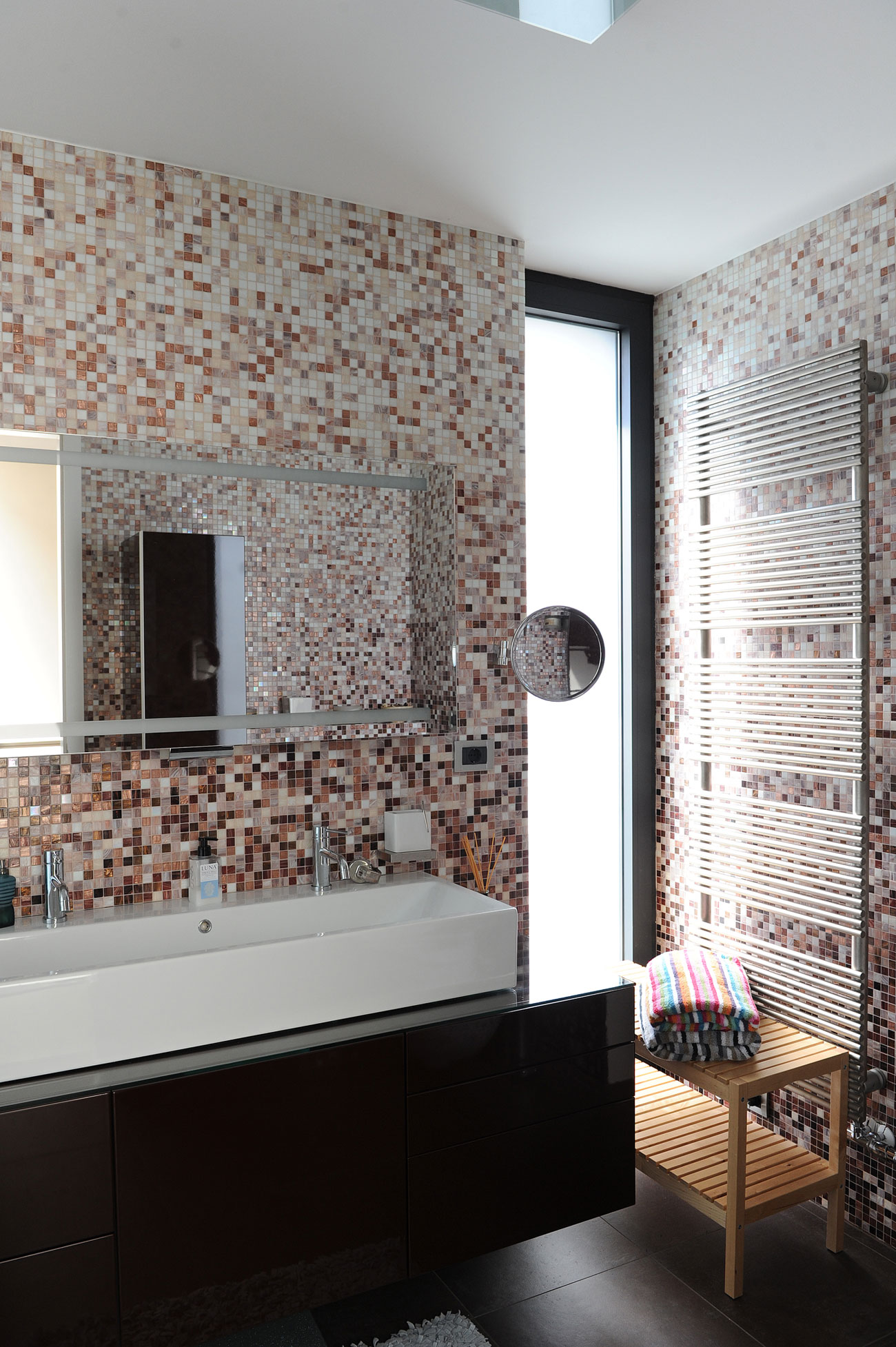 A Stunning Rectangular-Shaped House with Splendid and Neutral Interiors in Ljubljana, Slovenia by Primož Novak & Demšar arhitekti d.o.o (46)