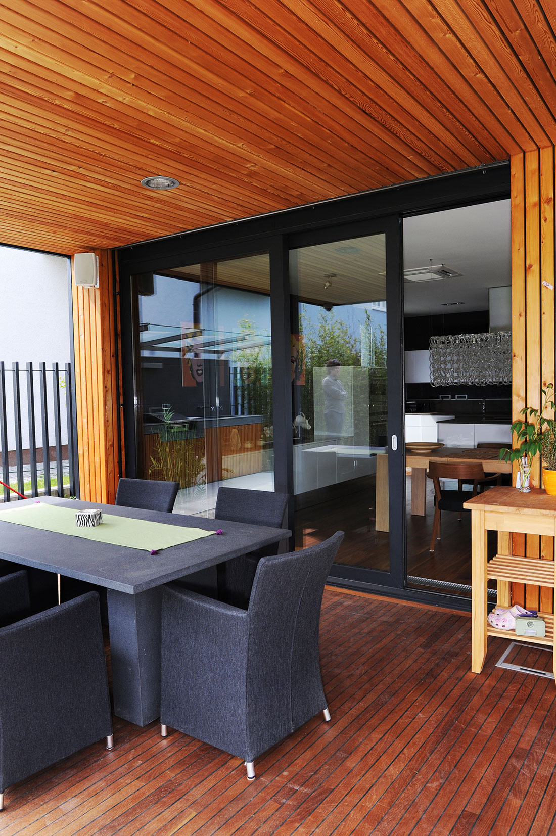 A Stunning Rectangular-Shaped House with Splendid and Neutral Interiors in Ljubljana, Slovenia by Primož Novak & Demšar arhitekti d.o.o (8)