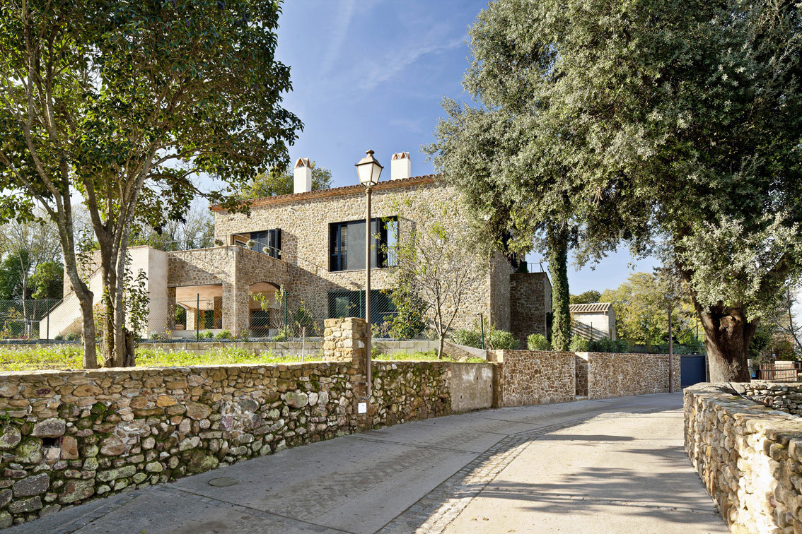 A Stunning Stone Home with Four Winds and Gabled Roof in Empordà, Spain by Núria Selva Villaronga (1)