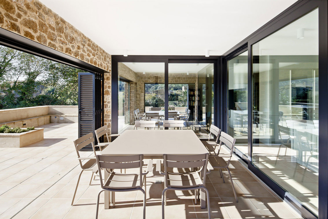 A Stunning Stone Home with Four Winds and Gabled Roof in Empordà, Spain by Núria Selva Villaronga (10)