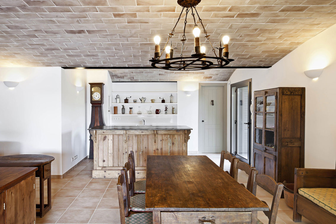 A Stunning Stone Home with Four Winds and Gabled Roof in Empordà, Spain by Núria Selva Villaronga (14)