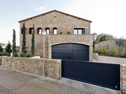 A Stunning Stone Home with Four Winds and Gabled Roof in Empordà, Spain by Núria Selva Villaronga (3)