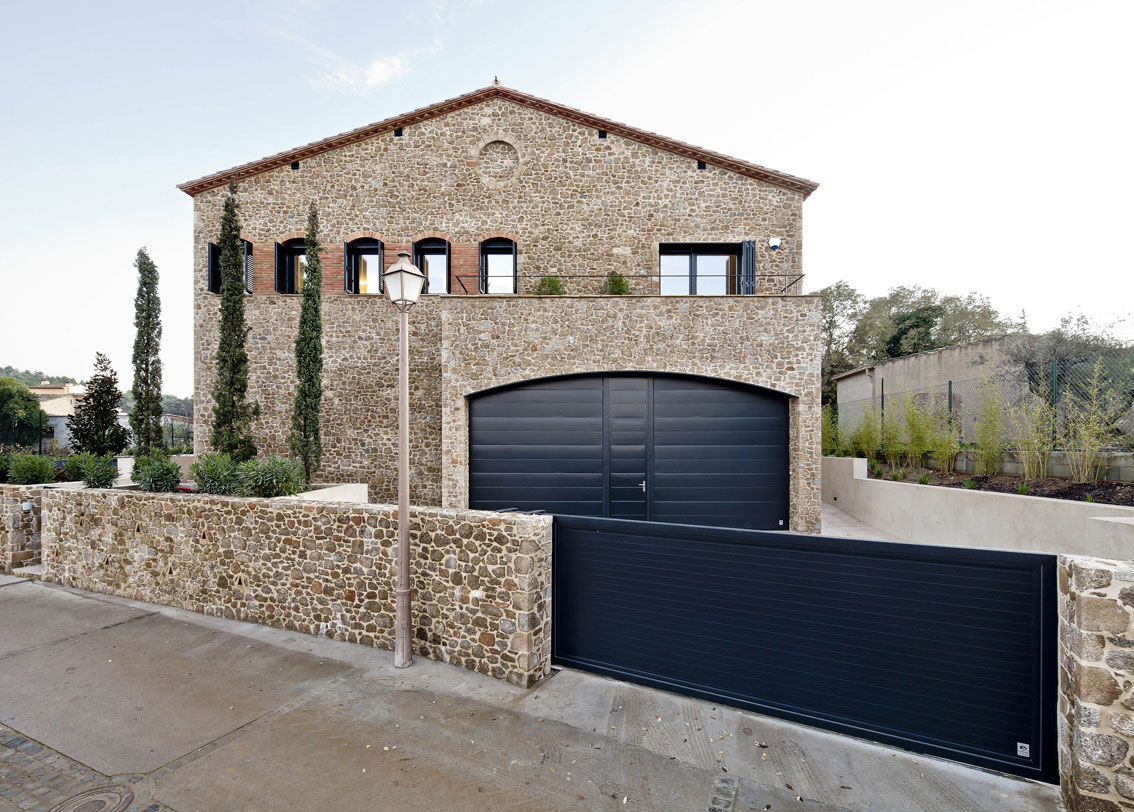 A Stunning Stone Home with Four Winds and Gabled Roof in Empordà, Spain by Núria Selva Villaronga (3)