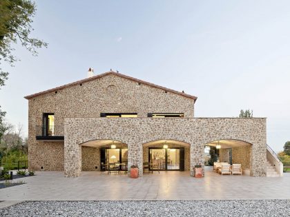 A Stunning Stone Home with Four Winds and Gabled Roof in Empordà, Spain by Núria Selva Villaronga (5)