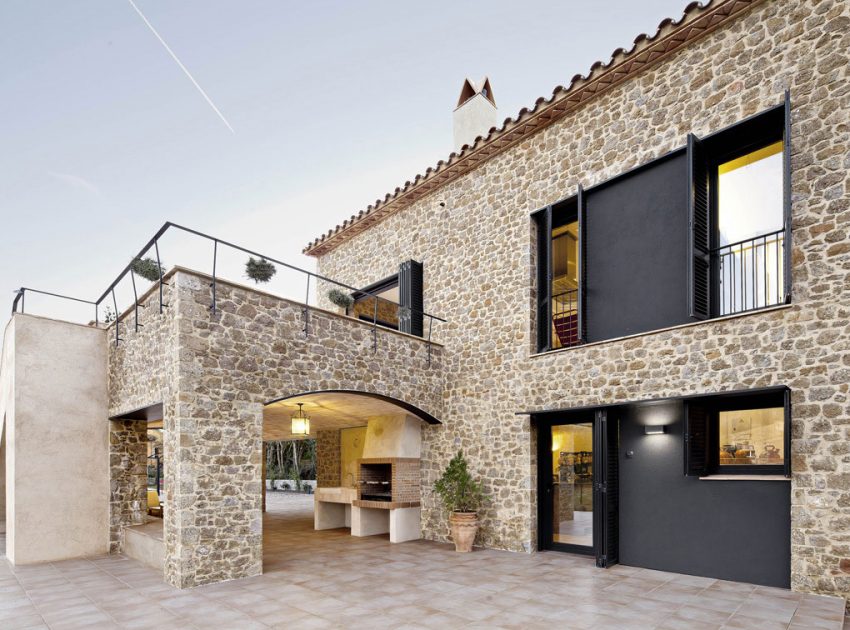 A Stunning Stone Home with Four Winds and Gabled Roof in Empordà, Spain by Núria Selva Villaronga (6)