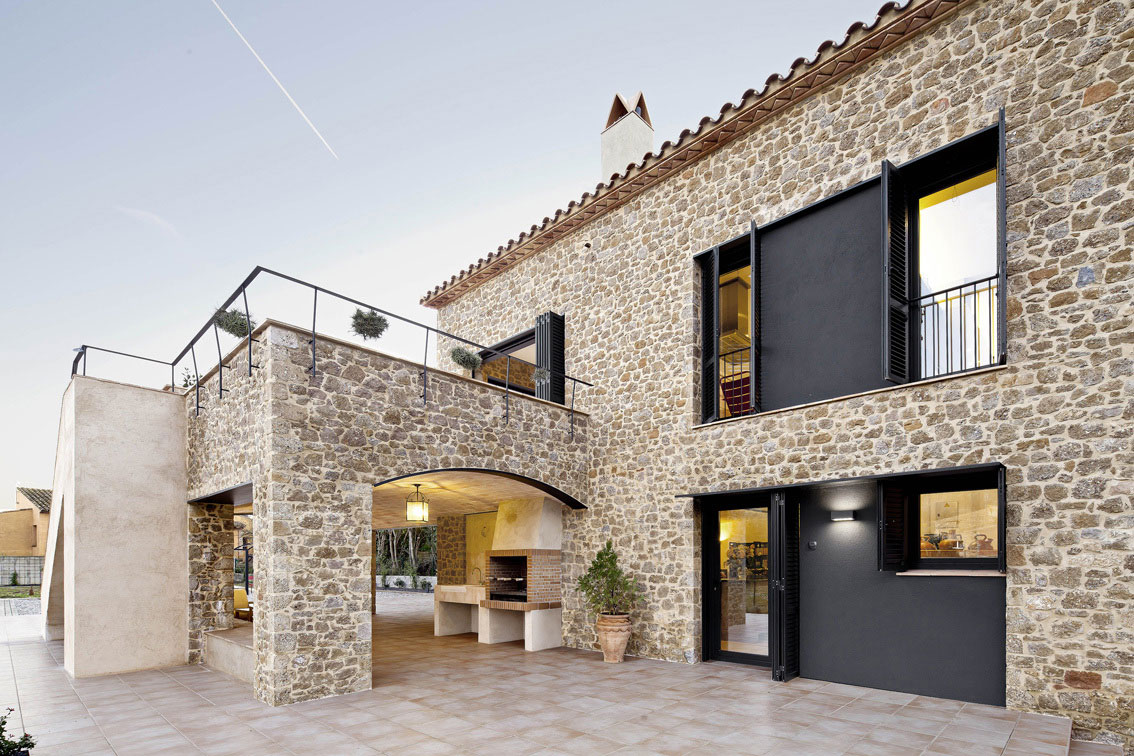 A Stunning Stone Home with Four Winds and Gabled Roof in Empordà, Spain by Núria Selva Villaronga (6)