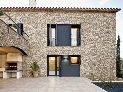 A Stunning Stone Home with Four Winds and Gabled Roof in Empordà, Spain by Núria Selva Villaronga (7)