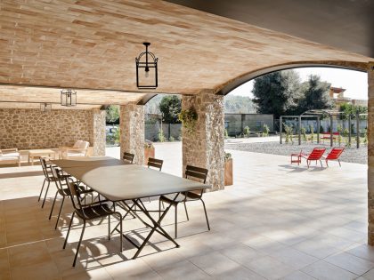 A Stunning Stone Home with Four Winds and Gabled Roof in Empordà, Spain by Núria Selva Villaronga (8)