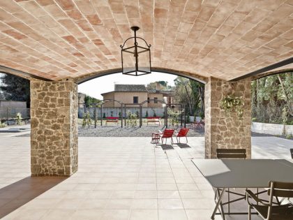 A Stunning Stone Home with Four Winds and Gabled Roof in Empordà, Spain by Núria Selva Villaronga (9)
