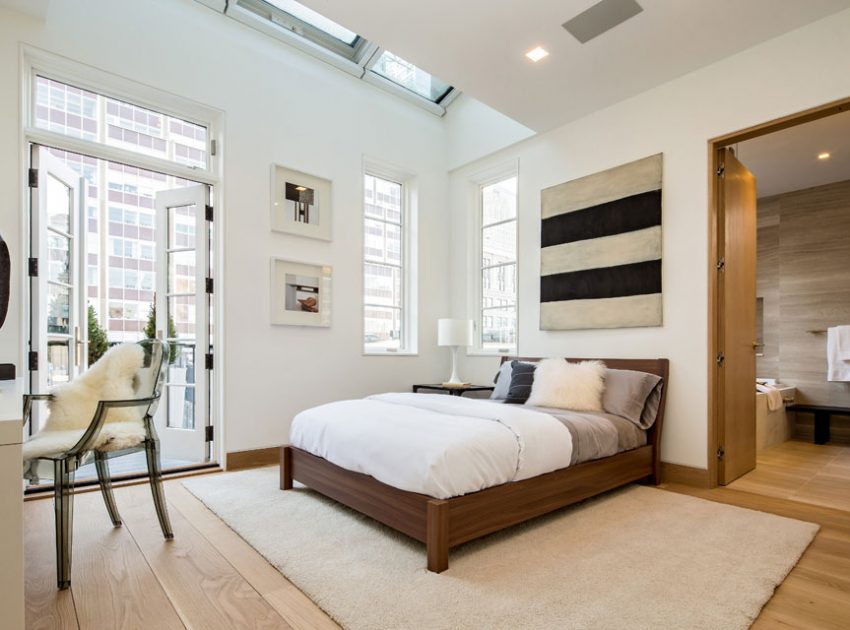 A Stunning Two-Story Penthouse with Large Terraces and Multiple Skylights in Tribeca by Turett Collaborative Architecture (6)