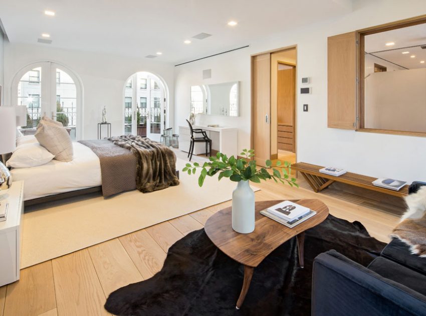 A Stunning Two-Story Penthouse with Large Terraces and Multiple Skylights in Tribeca by Turett Collaborative Architecture (9)