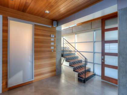 A Stunning Waterfront House Designed to Withstand a Tsunami in Camano Island by Designs Northwest Architects (23)