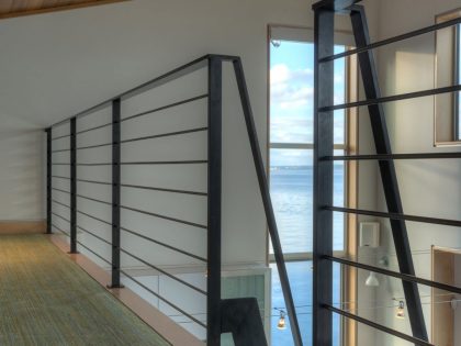 A Stunning Waterfront House Designed to Withstand a Tsunami in Camano Island by Designs Northwest Architects (30)