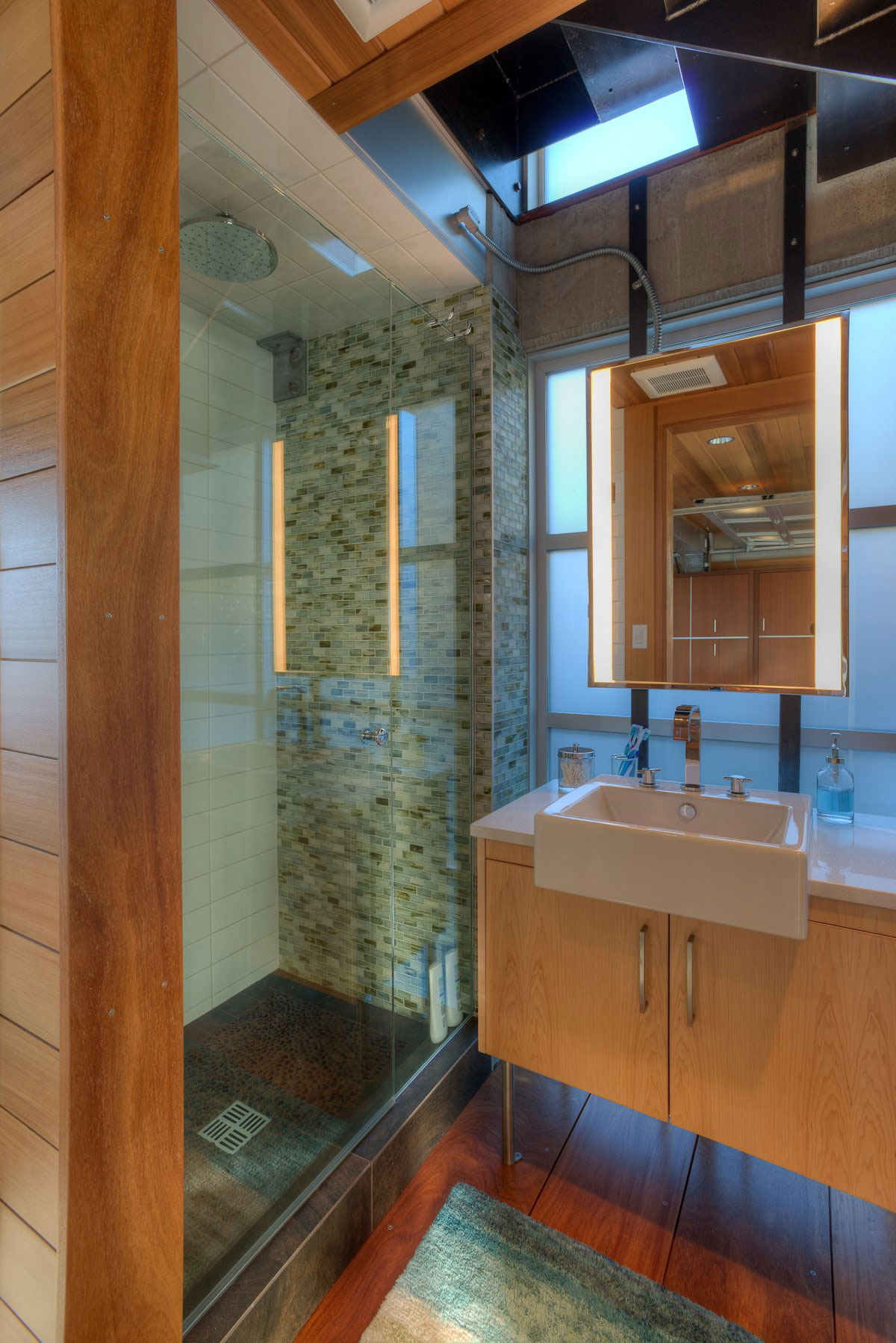 A Stunning Waterfront House Designed to Withstand a Tsunami in Camano Island by Designs Northwest Architects (36)