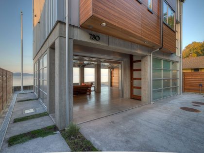 A Stunning Waterfront House Designed to Withstand a Tsunami in Camano Island by Designs Northwest Architects (7)