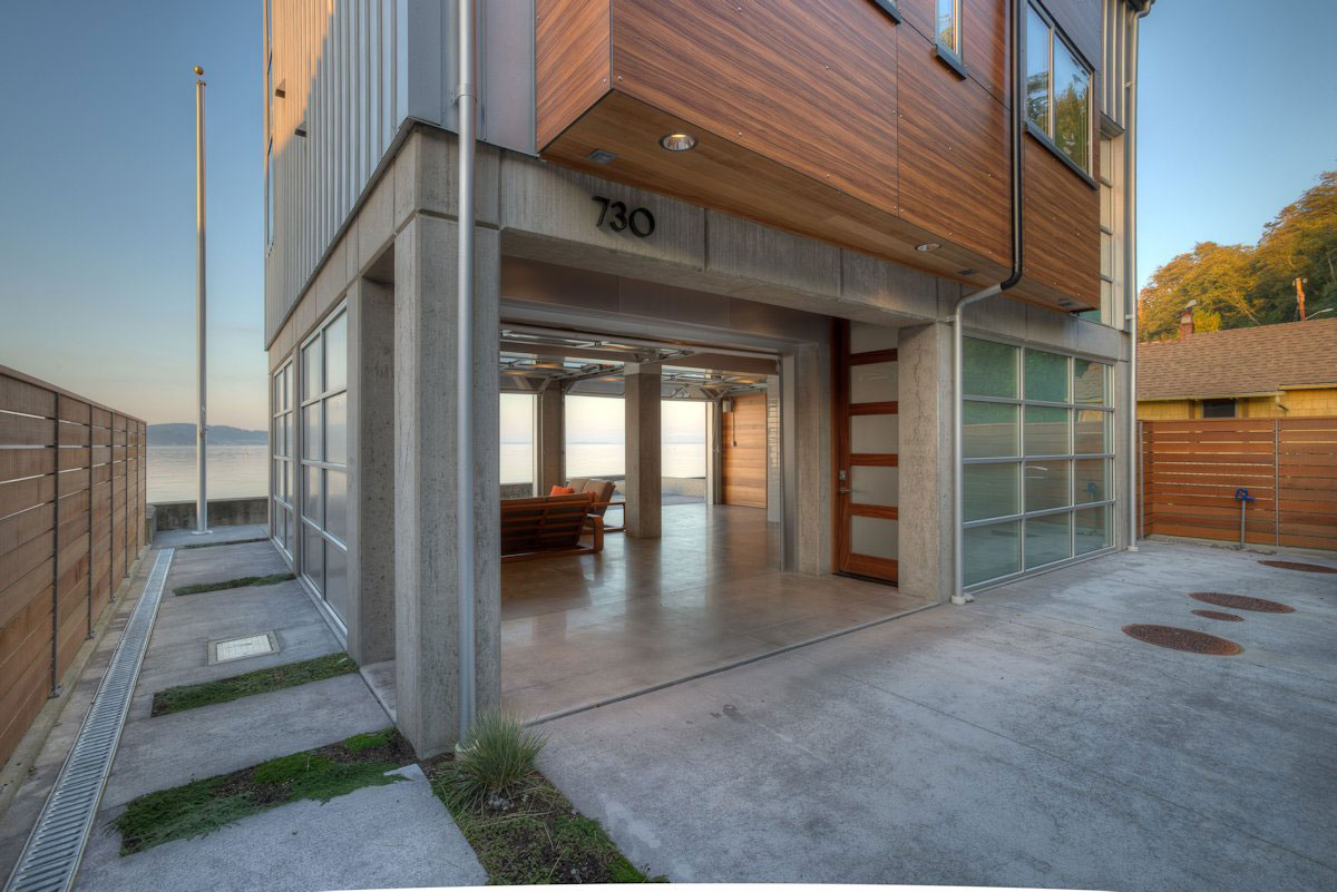 A Stunning Waterfront House Designed to Withstand a Tsunami in Camano Island by Designs Northwest Architects (7)