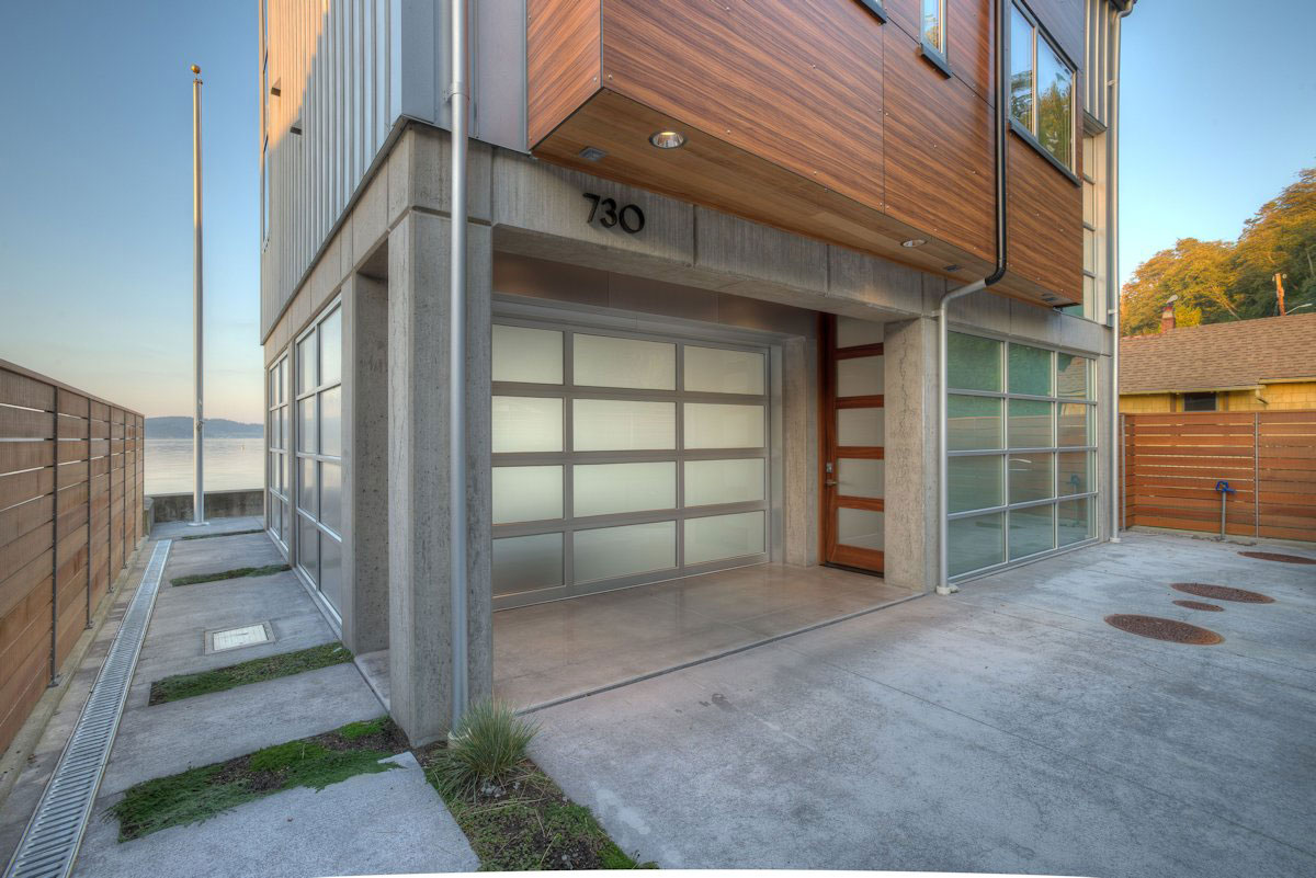 A Stunning Waterfront House Designed to Withstand a Tsunami in Camano Island by Designs Northwest Architects (8)