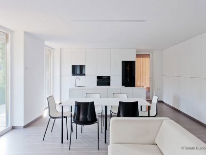 A Stunning Wood and Stone House with Luminous and Elegant Interior in Koszeg, Hungary by Béres Architects (15)