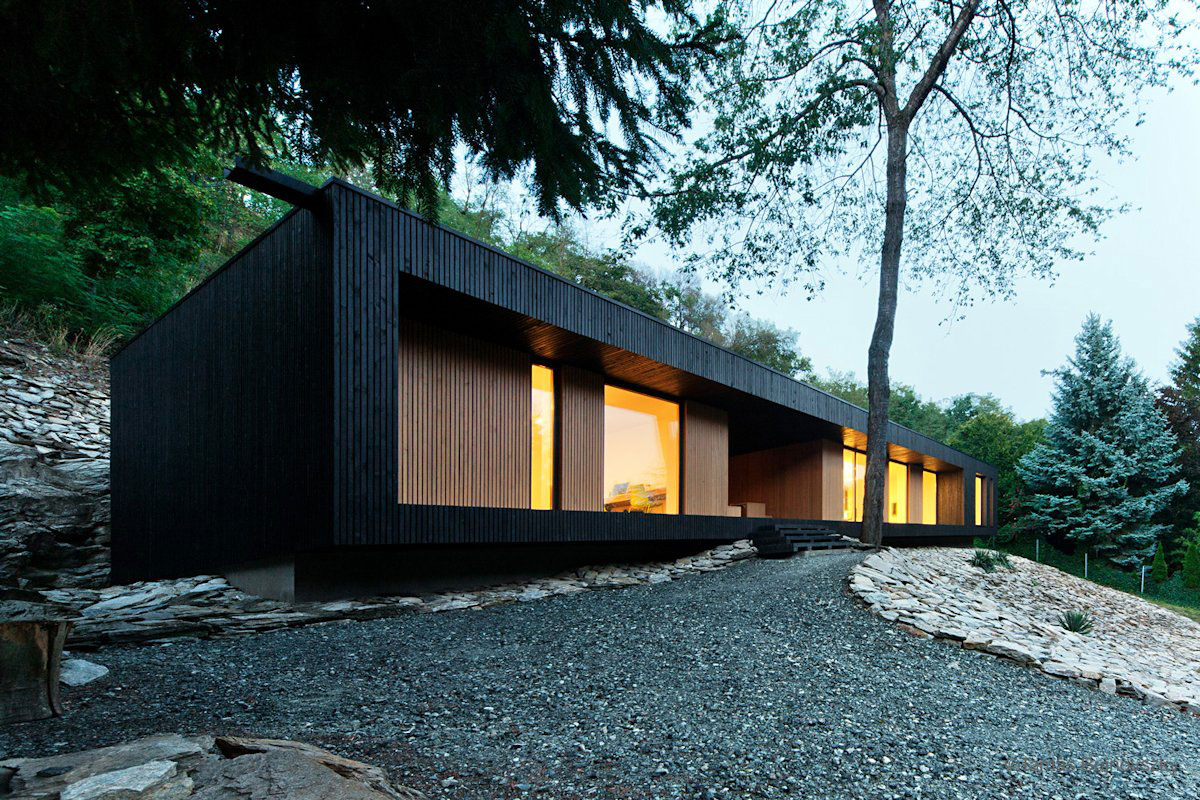 A Stunning Wood and Stone House with Luminous and Elegant Interior in Koszeg, Hungary by Béres Architects (22)