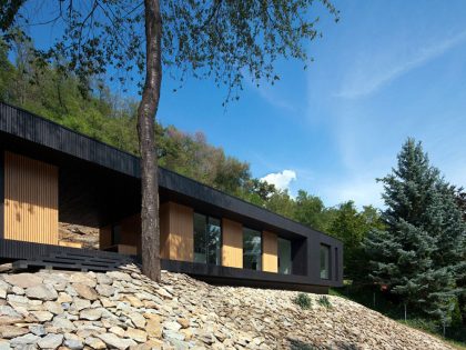 A Stunning Wood and Stone House with Luminous and Elegant Interior in Koszeg, Hungary by Béres Architects (3)