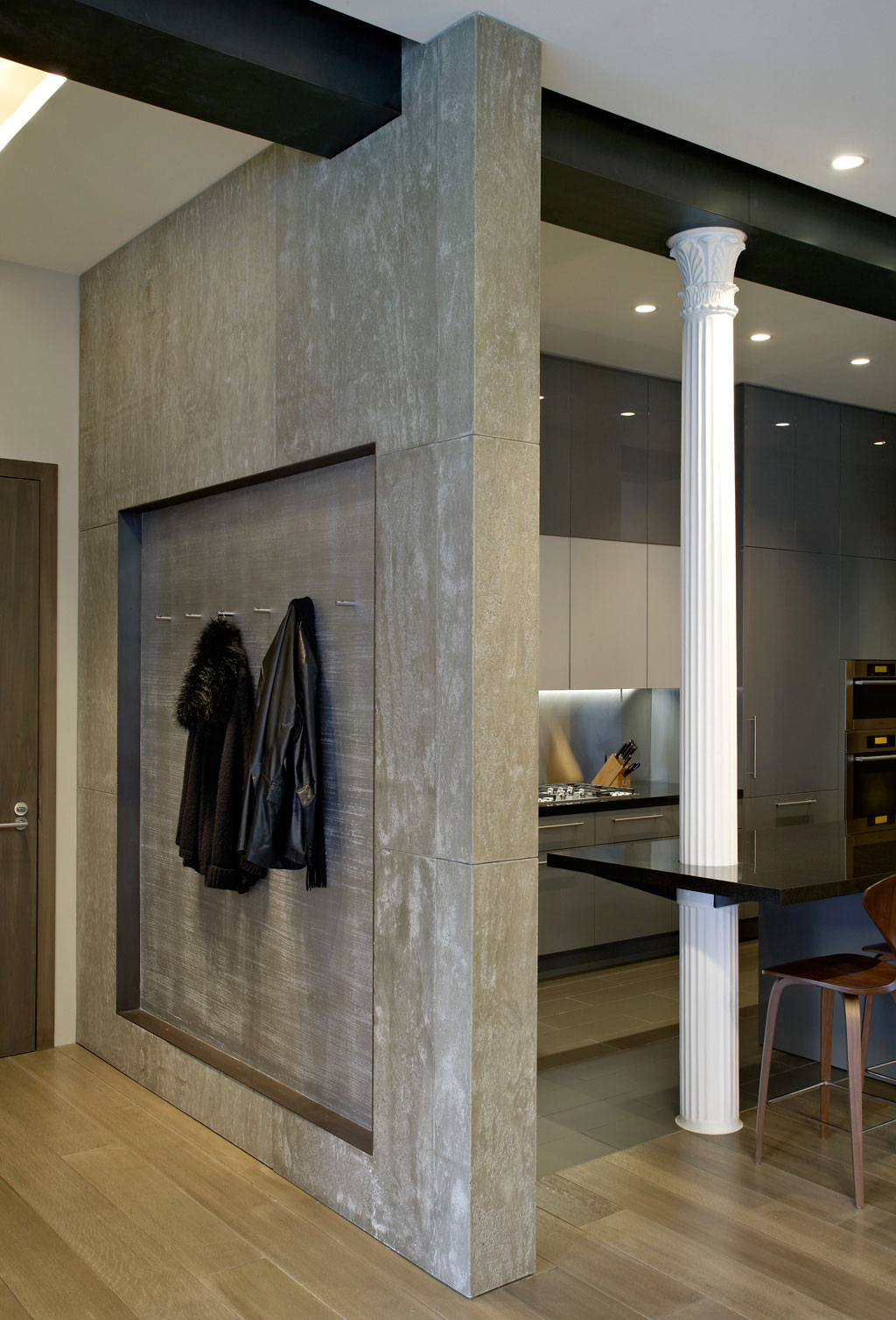 A Stunning and Beautiful Apartment with Chic and Stylish Interiors in New York City by Axis Mundi Design (7)