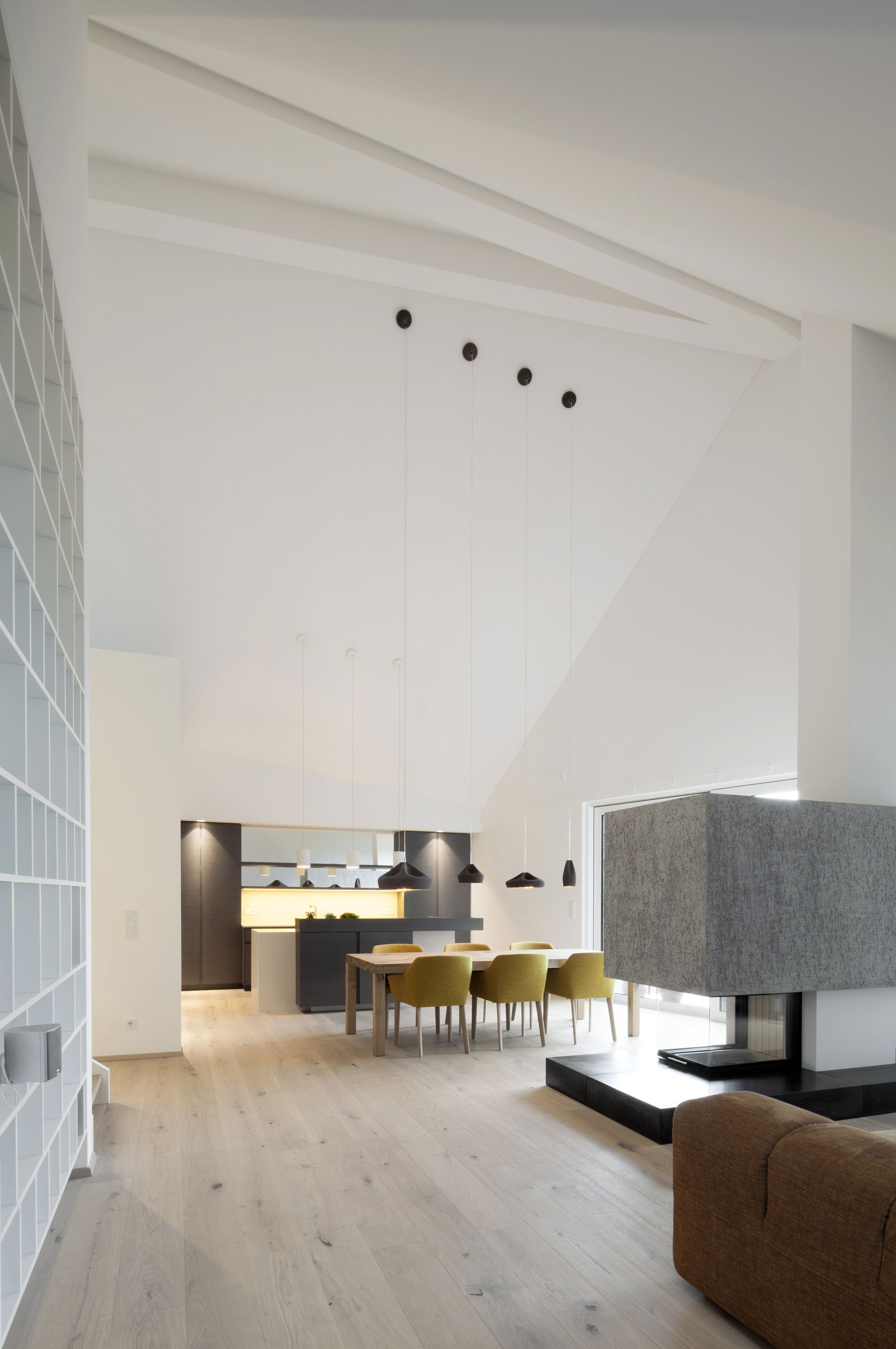 A Stunning and Spacious Contemporary Home Overlooking the Alpine Foothills in Linz by destilat (10)