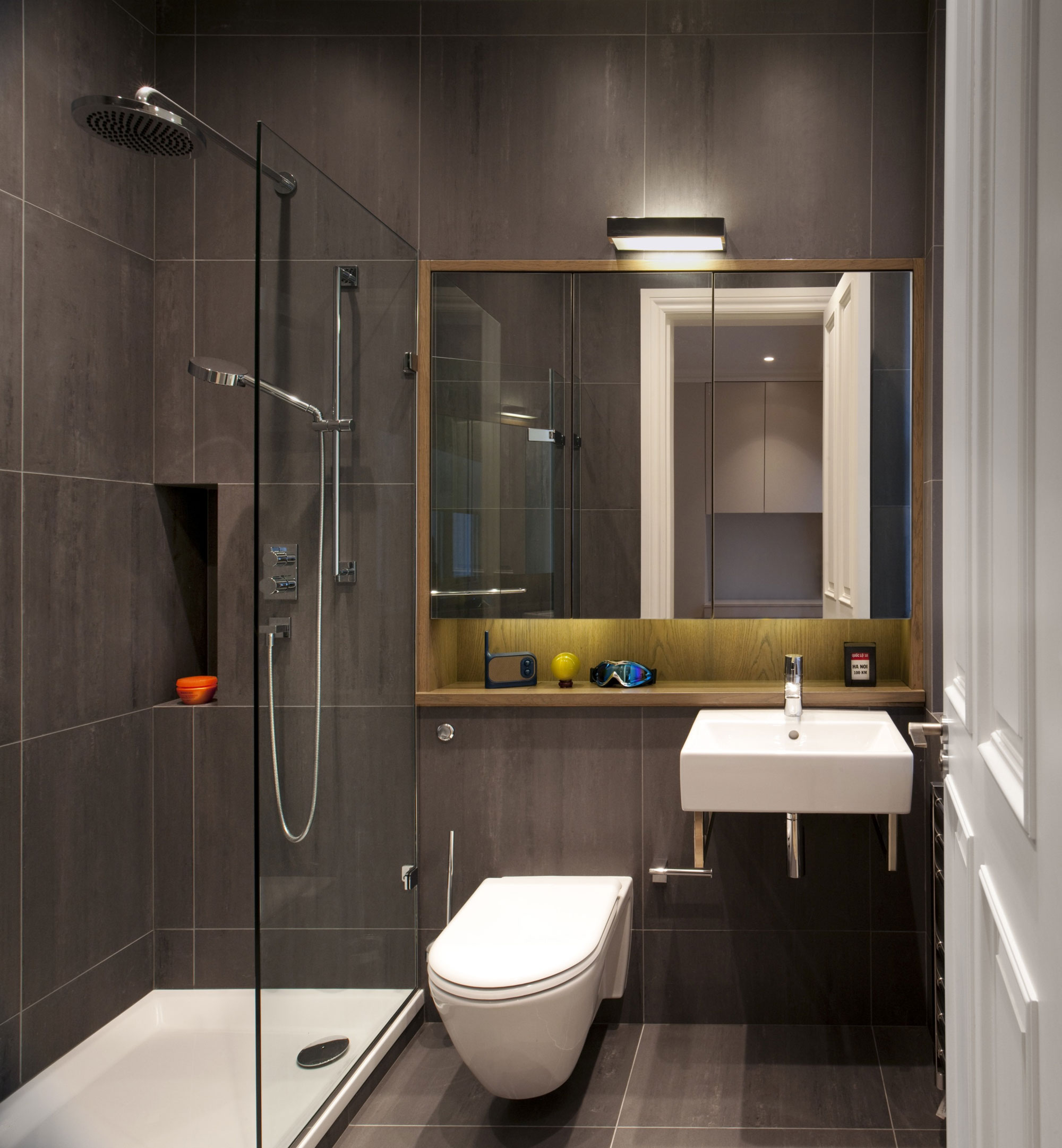 A Stylish Apartment with Trendy and Bright Interiors in London, England by TG-Studio (15)
