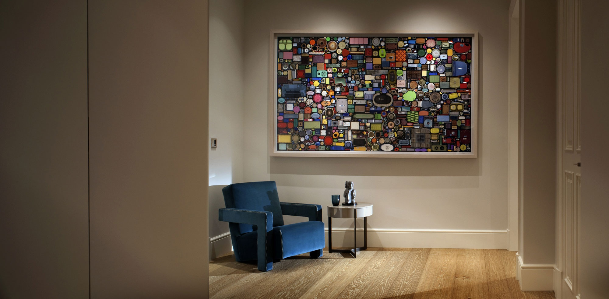 A Stylish Apartment with Trendy and Bright Interiors in London, England by TG-Studio (2)