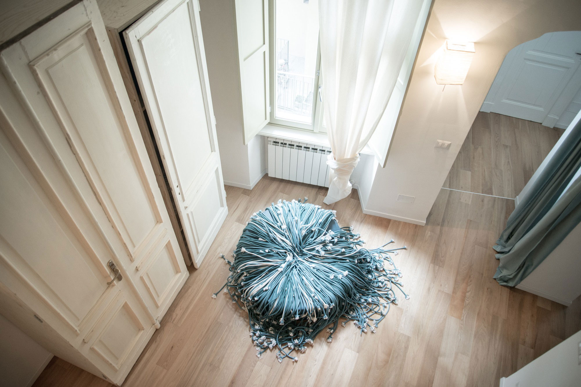 A Stylish Apartment with an Unusual and Practical Layout in Turin, Italy by CON3STUDIO (11)