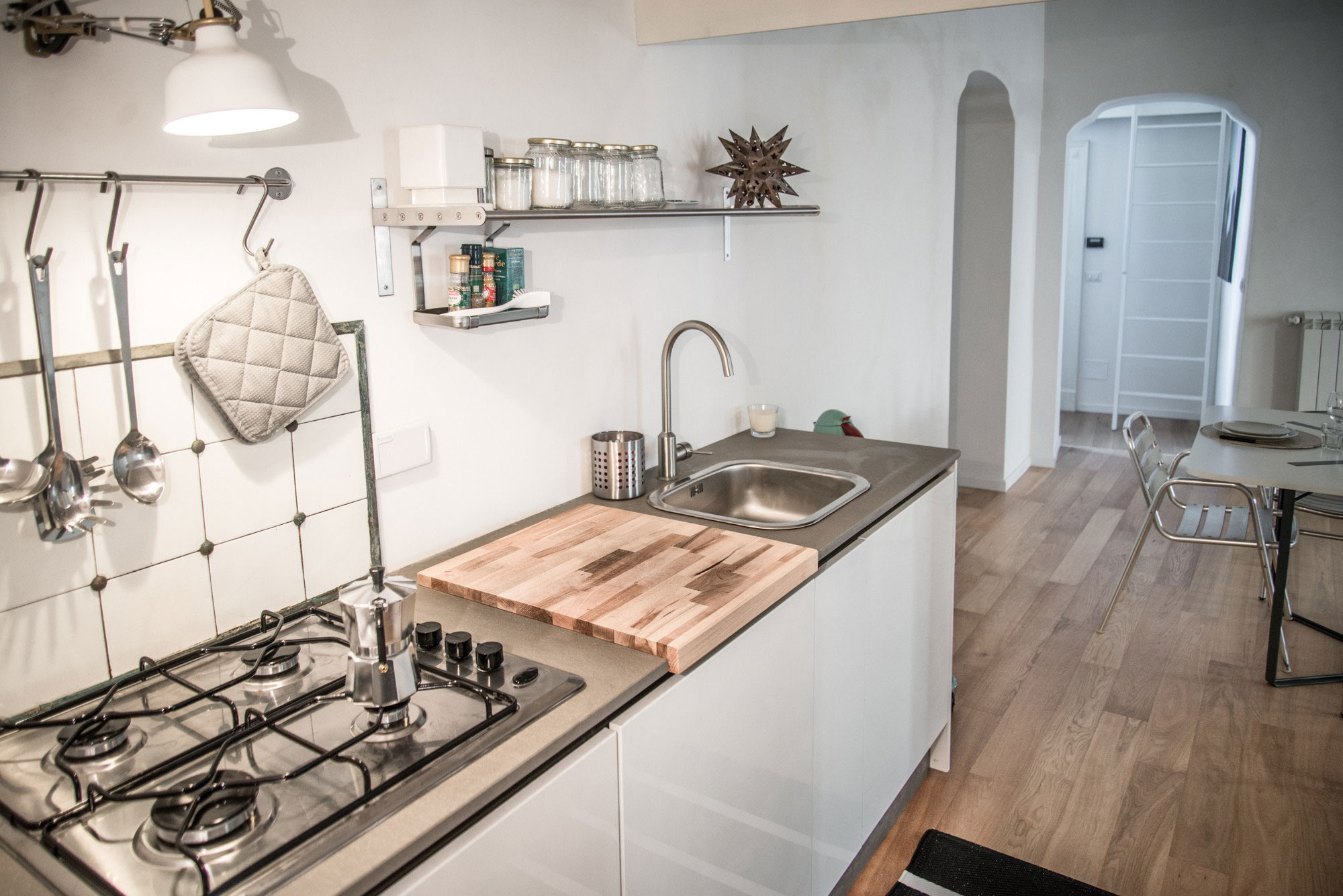 A Stylish Apartment with an Unusual and Practical Layout in Turin, Italy by CON3STUDIO (6)