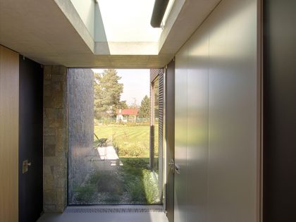 A Stylish Contemporary Home of Stone, Wood and Glass Elements in Palkovice, Czech Republic by Qarta Architektura (10)