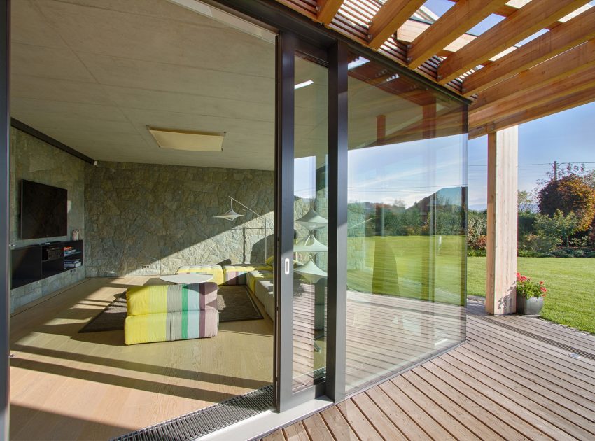 A Stylish Contemporary Home of Stone, Wood and Glass Elements in Palkovice, Czech Republic by Qarta Architektura (11)