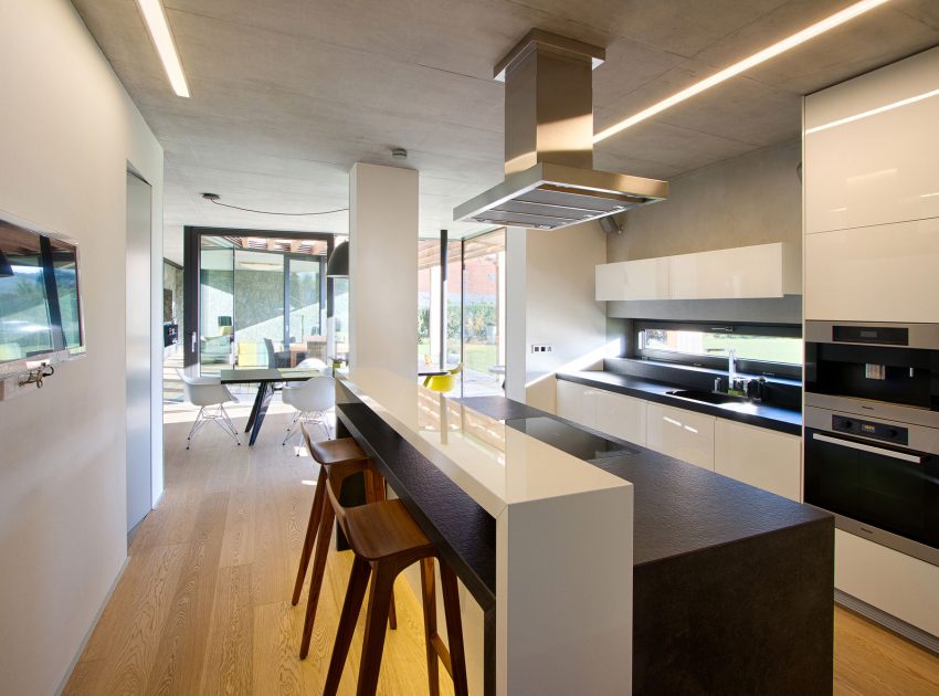 A Stylish Contemporary Home of Stone, Wood and Glass Elements in Palkovice, Czech Republic by Qarta Architektura (15)