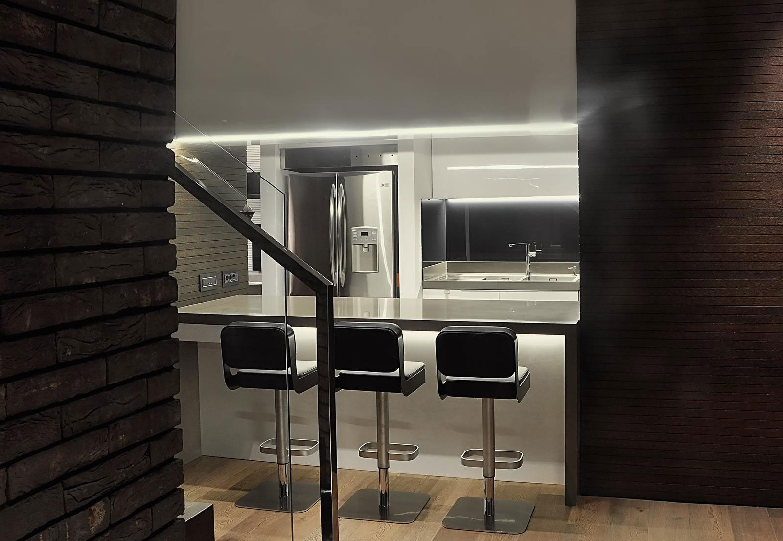 A Stylish Duplex Penthouse with Timeless and Modern Interiors in Belgrade, Serbia by Aleksandar Savikin (9)