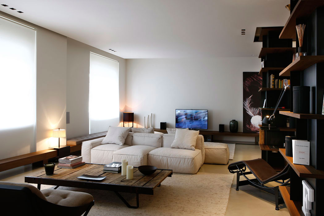 A Stylish Minimalist House with Cozy and Vintage Interiors in Turin, Italy by Fabio Fantolino (3)